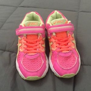 ASICS sneakers size 1